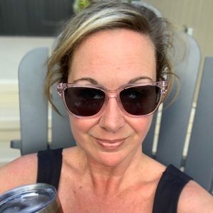 Meet your Posher, Angie